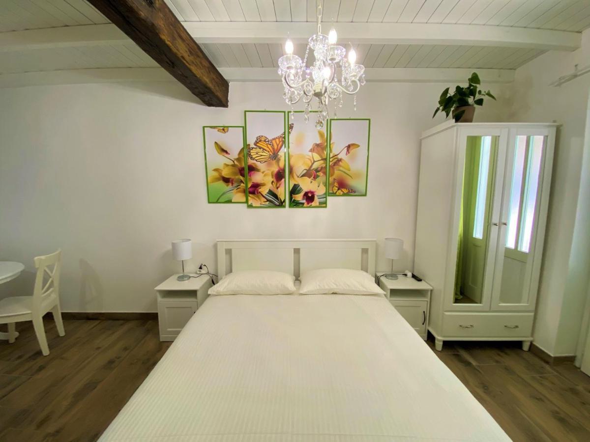 Nicolaus Apartment Sesto Calende Ngoại thất bức ảnh