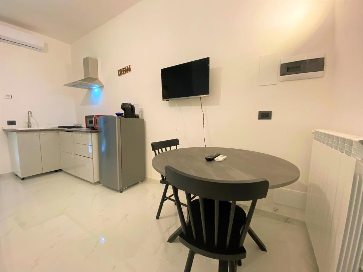 Nicolaus Apartment Sesto Calende Ngoại thất bức ảnh