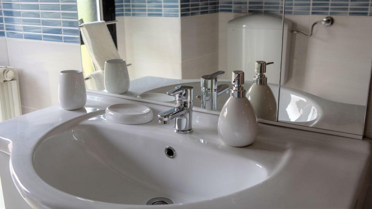 Nicolaus Apartment Sesto Calende Ngoại thất bức ảnh