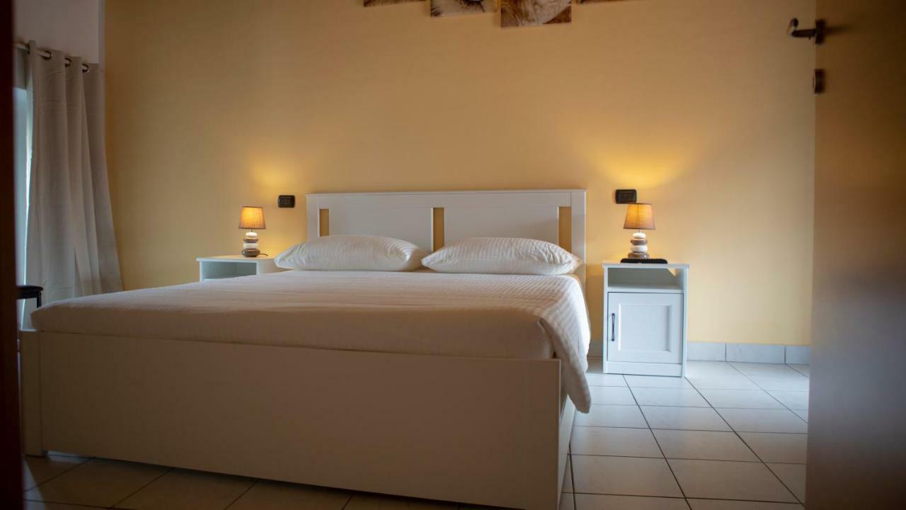 Nicolaus Apartment Sesto Calende Ngoại thất bức ảnh